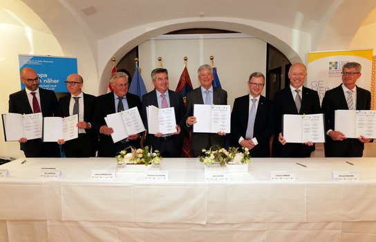Firma dell'accordo GECT-GAL HEurOpen e Dolomiti Live